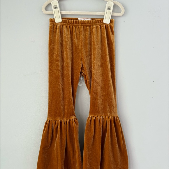 Marie Nicole Other - NWOT Marie Nicole Velvet Bellbottoms